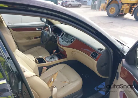 2013 Hyundai Genesis 3.8 z USA, uszkodzony, nr VIN KMHGC4DD7DU221972